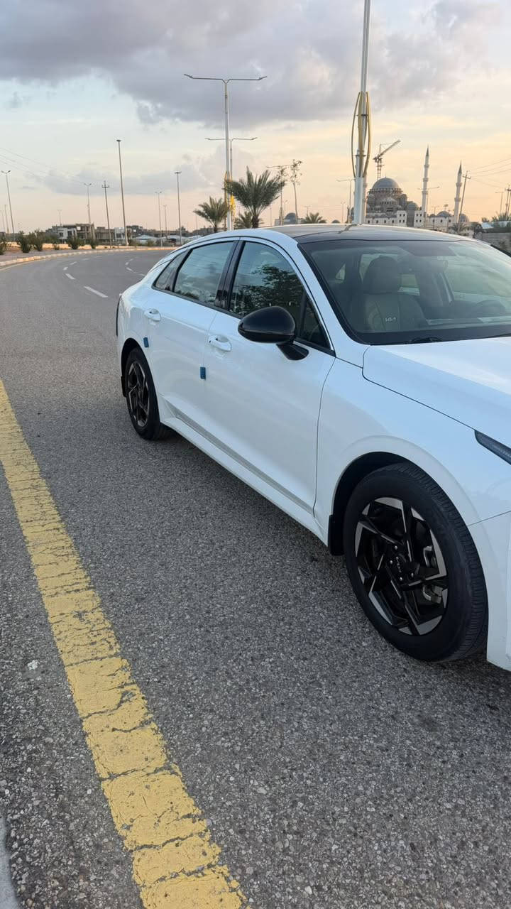 كي فايف 2024 خليجي فول مواصفات ماشيه 30 الف بحاله الوكاله رقم بغداد بأسمي تحويل ثاني يوم بعدها بالضمان السعر 226 $ / ***********
