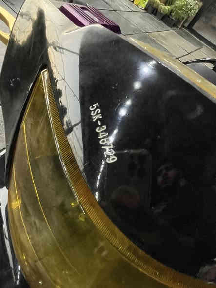 مراوس بايفون سلام عليكم ماكس عدله بلادي صار 5 اشهر من  منزلها مختمه  بوشه  49 دراجه خير من الله 
ماصده صفره بلادي 
يدات اصليه 
كبق فلاوين اصلي
قطره اصليه 
قاعده رقم اصليه
كاعيه اصليه 
بكلايت اصلي 
مكان بغداد شارع فلسطين 
***********
