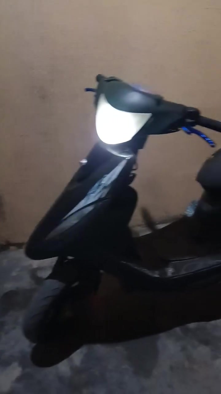 ماكس 120عدله لون اسود
شلعه من مكانها مكاني الحبانيه 
السعر 450 وبيها مجال


**إذا كنت صاحب هذا الإعلان وتريد حذفه لأي سبب، رجاءا أرسل رسالة إلى الدعم الفني**