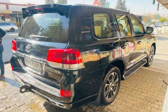 تويوتا لاندكروزر 2016 مواسەفات GXR-V8
كامل گوراوه بو 2021
فول المواصفات 
سلايد سلاجه
كشن كاره با
رقم و سه نه وى ژينگه نوييه 
جوار تاييه نويييه
ته نها دوو تعديلي بجو كي هه يه 

سـعـر : لە کۆمێنت داوابکە ڕاستەوخۆ بۆت دێت 📥 

گێر و مەکیەنەی بەشەرت 
هیچ کێشەیەکی تێدا نییە 

ژمارەی خاوەنەکەی 
***********
