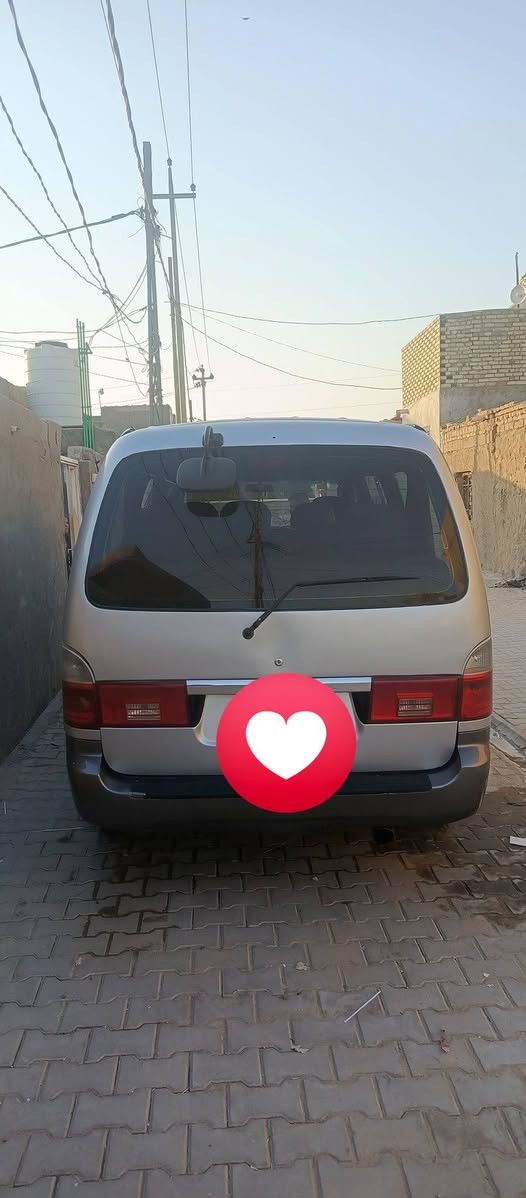 سلام عليكم
موديل 2009 اصل شعار بلتكمه مراوس فقط مصبوغه عام تعمير جديد مكينه وكير جدد تخم تاير جاهزه ستفسار ***********
