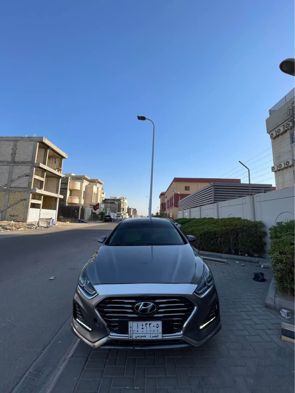 يالله من رخصت الادمن المحترم ✅ للبيع هونداي سوناتا 2018✅ رقم بصرة حره بيهه 4 قطع صبغ  مكينه 2400  لون نفطي دواخل✅ جلد ابيض بجمهه كله زنون عالي ✅ناصي كشافات تبريد ثلج جاهزه السياره✅ من كير مكينه حداده طخم تاير مابيهه نقص✅ تحكم استيرن جهتين✅ شاشه كار بلي ✅سستم سماعات رادارات جانبيه مضخم بيهه كلش حلو  جااهزه السياره السعر 112 مكان السياره حمدان وهاذه✅ رقم راعيهه ***********✅ البصرة, العراق
