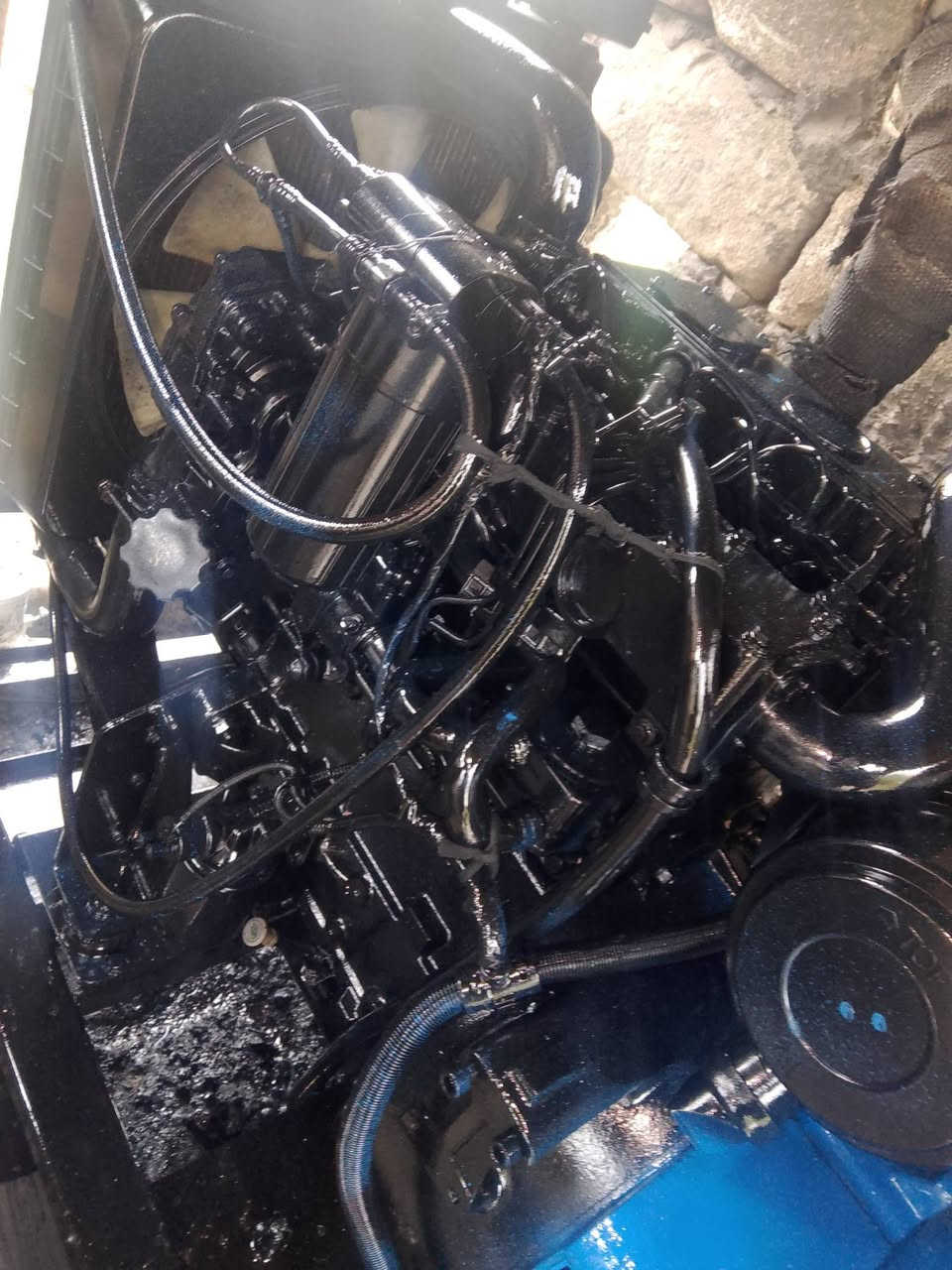 مولده بيركنز انكليزي اصلي
المحرك 3بستم سوبر
راس التوليد 60كيفي ابلادي لوري سمر
المحرك مفتوح بس رنكات +تبديل بم +تخم نوزل 
للتواصل على ***********

مكاني المحموديه بغداد
