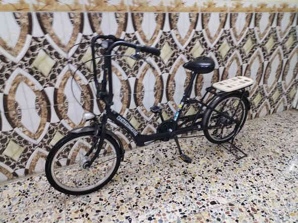 السلام عليكم بايسكل برجستون للبيع السعر ١٤٥ مكان بغداد المشتل بايسكل جديد كلة شغالة  اي نقص مابي الشراي يتصل عل رقم ورجائن المو شراي لا يتعبني ***********
