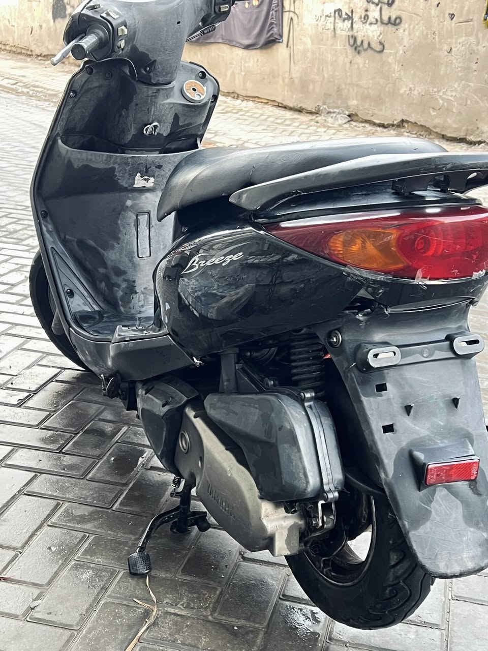 دراجة بريز ياباني 140  نضيفه مثل ماواضحه بلصوره نقصه فقط كابريتر بي خمده دراجه نكره سلف سعر 350 مكاني مدينة ***********
