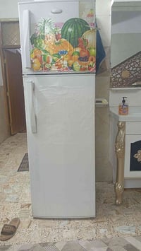 ثلاجه • مستعمله • ما بيها عطل