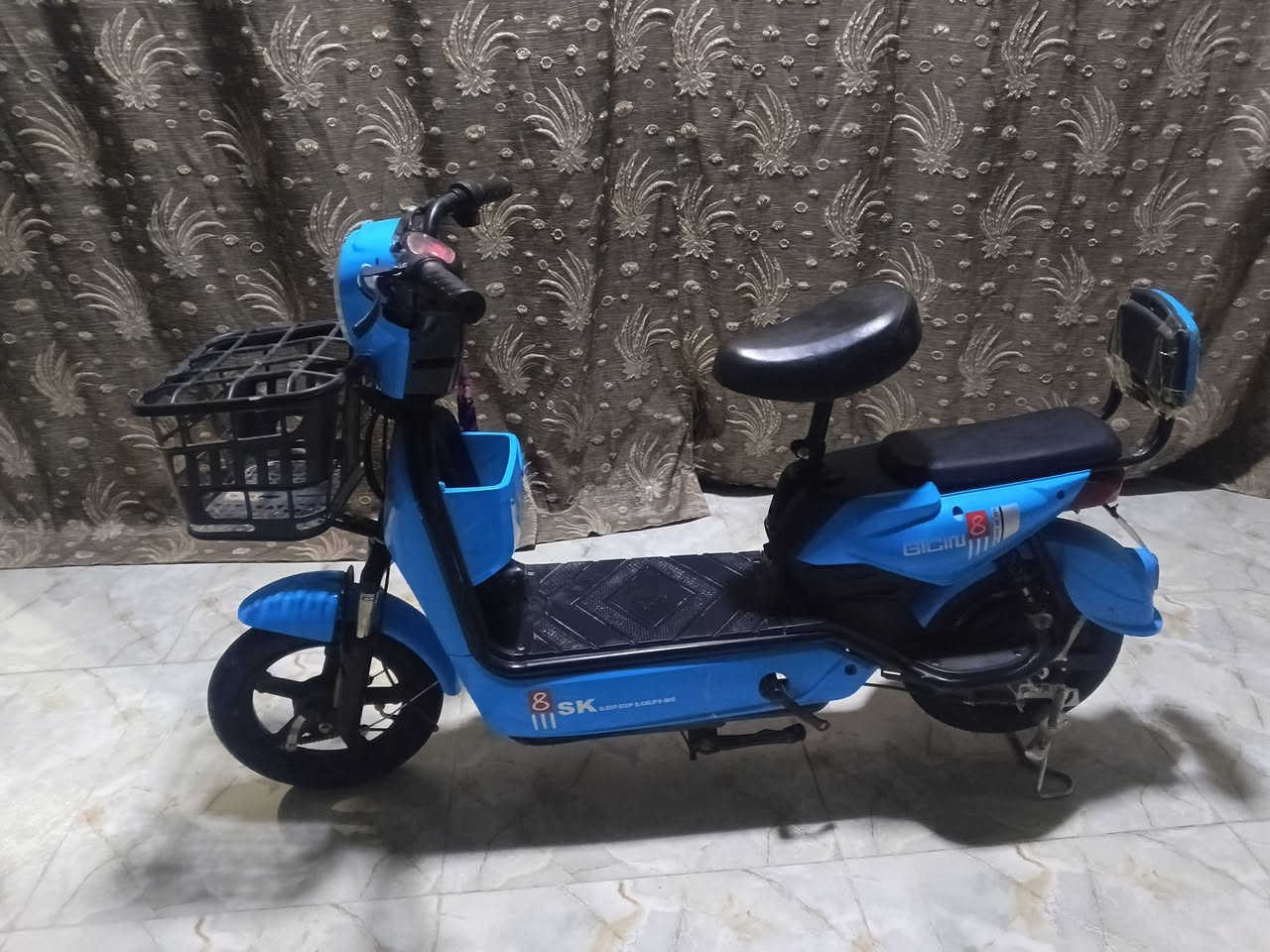 دراجه للبيع السعر 350وبيه مجال مكان الرميثه


**إذا كنت صاحب هذا الإعلان وتريد حذفه لأي سبب، رجاءا أرسل رسالة إلى الدعم الفني**