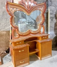 ميز صاج • مستعمل