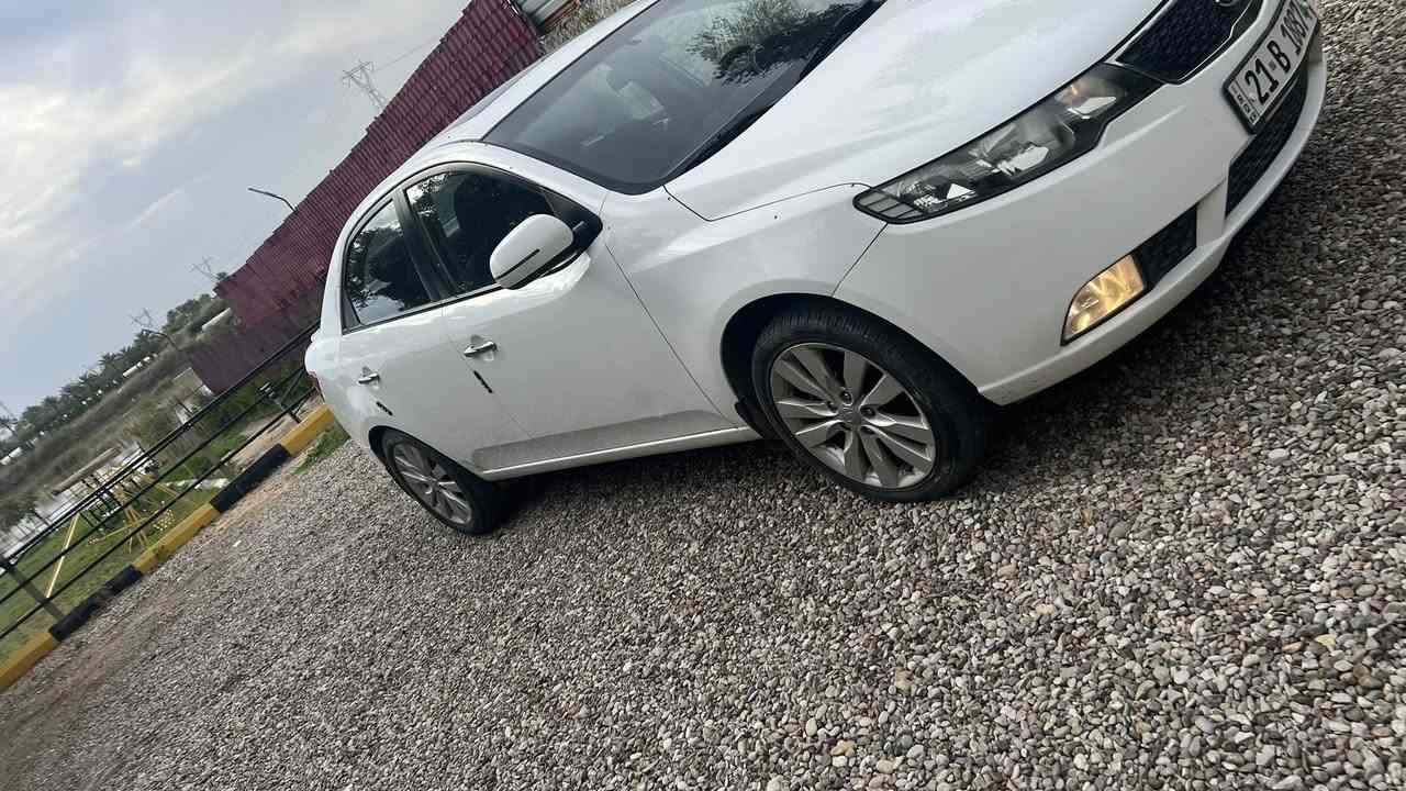 سيراتو 2012 خليجي 🔥

فول مواصفات ✅
مواصفات..
1فتحة 
2تحكم ستيرن 
3 شفتات 
4اشاير بلمري
5مري شفط 
6 مكينة 1600
 سيارة جديدة ونظيفة مكفولة من الصبغ بيها طخة صغيرر بلباب عكس السايق وشخط صغير ما مبين باب الخلفي عكس السايق 

سيارة جاهزة من كل النواحي 

***********
العنوان📍 بغداد المدائن 
السعر 118
