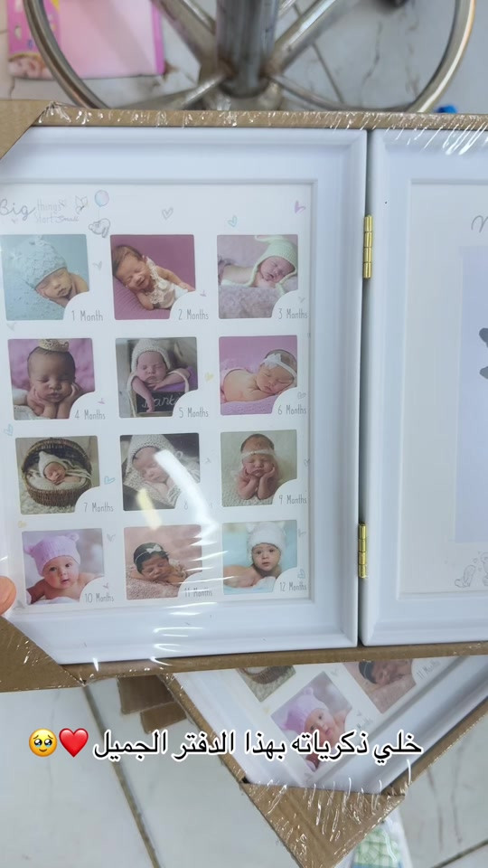 ألبوم بصمة وأشهر الطفل 👶🤍 وثّق أجمل مراحل نمو طفلك منذ أيامه الأولى مع ألبوم بصمة وأشهر الطفل المميز. ✨ مكان مخصص لبصمة اليد والقدم 📸 صفحات لتسجيل صور الطفل شهراً بعد شهر 📝 مساحة لكتابة أجمل الذكريات والملاحظات 🎁 هدية رائعة للمواليد الجدد احتفظ بكل لحظة جميلة في ألبوم واحد يبقى ذكرى لا تُنسى لسنوات طويلة. 💙👣 📞 للحجز والاستفسار: *********** ***********
