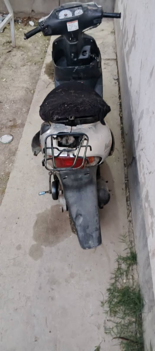 سلام عليكم دراجه ساسوكي للبيع كايمه السعر 50قفل متواجد ماسنجر


**إذا كنت صاحب هذا الإعلان وتريد حذفه لأي سبب، رجاءا أرسل رسالة إلى الدعم الفني**