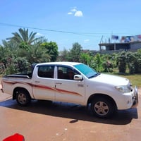 تويوتا هايلكس • ٢٠١٠ • رقم صلاح الدين