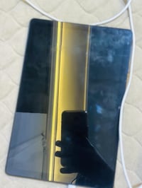 تابلت Honor Pad X8  مستخدم بي فطر بل شاشة  السعر 100  التواصل واتساب 0...