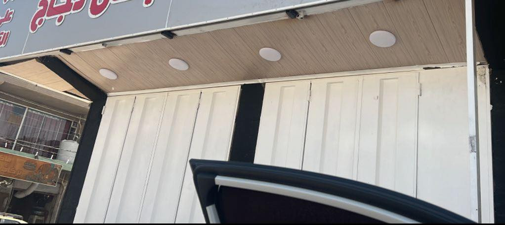 السلام عليكم
ابواب حديد دفتريه / شغل درجة اولى لخمس محلات
للتواصل 
***********
