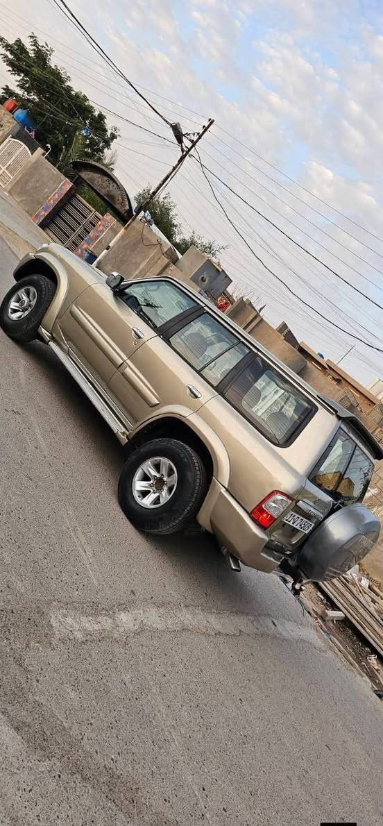 السلام عليكم
للبيع 
نيسان باترول سوبر سفاري 
موديل 2002
محرك 4800 نوزل 
كير عادي 
صبغ حزام 
حداديه تعبانه
السعر 92
***********
