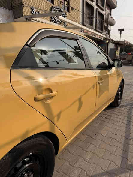 للبيع كيا فورتي 2013 
موديل 2013
حادثه مبدل بنيد فقط 
السيارة بيه بعض التلحيضات 
للاستفسار اكثر عن تفاصيل السيارة الاتصال ***********
عنوان بغداد مدينة الصدر 
السعر 92 وبيه مجال حك الجيه فقط
