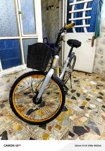 بايسكل حلو وراقي يتحمل اوزان ثقيلة ولادي مابي اي شي ولا عطل ولا بنجر ولابي شخطة ومامصبوغ ومامشخوط بايسكل يخبل وسريع السعر ٥٠ وبي مجال العنوان بغداد _مدينة الصدر _قطاع 38 مقابيل جامع الامام علي الاكبر (ع) الرقم *********** وموجود ٢٤ساعة
