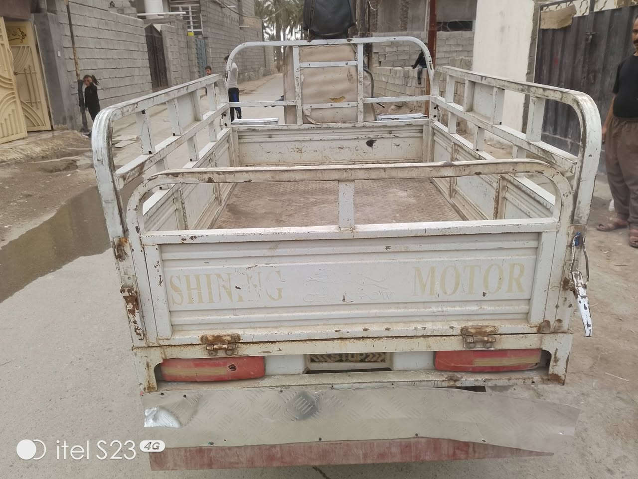 السلام عليكم ستوتة للبيع نضافة خير من الله ما بيهة اي شي نقص نكرة سلف التصال ***********
