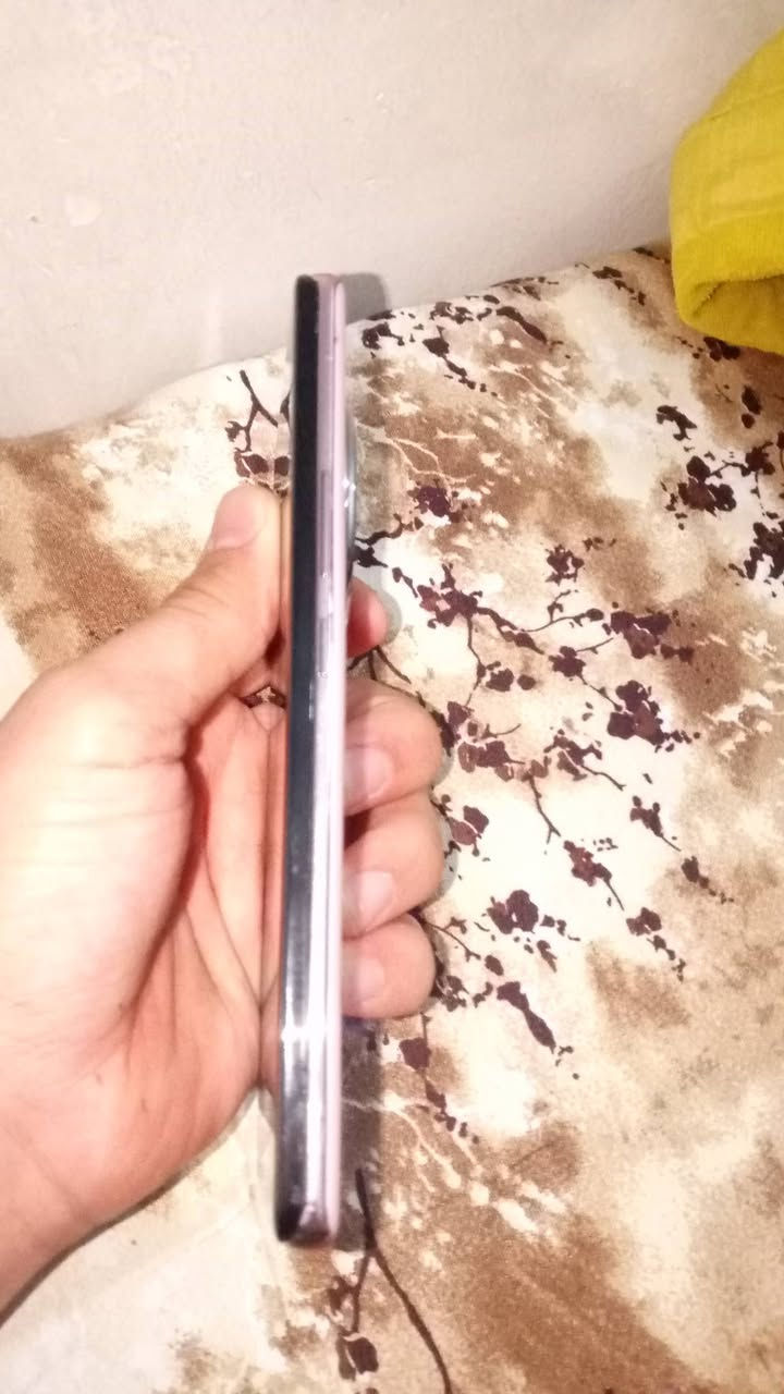 سلام عليكم
انفنكس زيرو 40 ذاكرة 512بطارية A5000
الجهاز كلة شغال ما من عدى الشاشة 
عنوان بغداد الشعب حي اور مقابل جامع عمار بن ياسر رقم *********** سعر 70وا بي مجال
