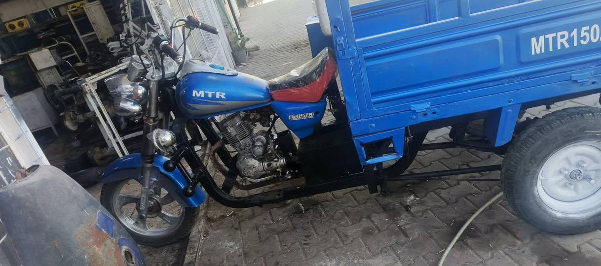 سلام عليكم ستوته امتيار  كلك كلك كلك لبيع سعر 750 وبيه مجال رقم لموبايل ***********
