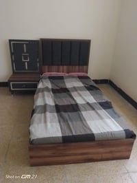 غرفة نوم نفر مستعملة كم شهر نضيفه كثير سعرها ٣٥٠ الف وبيها مجال والثلا...