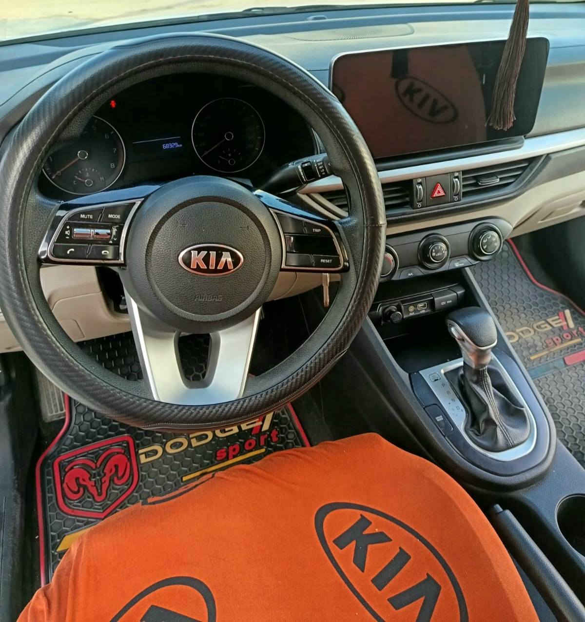 كيا سيراتو 2019 مكفوله سياره من كولشي عدا شخوط بسيطه السياره ماشيه 68 الف بحالة الوكاله رقمها قادسيه مشروع وطني بسمنا ثاني يوم مداور سعرها 153 وبيها مجال مكان السياره النجف الاشرف للاستفسار الاتصال على الرقم *********** النجف, العراق
