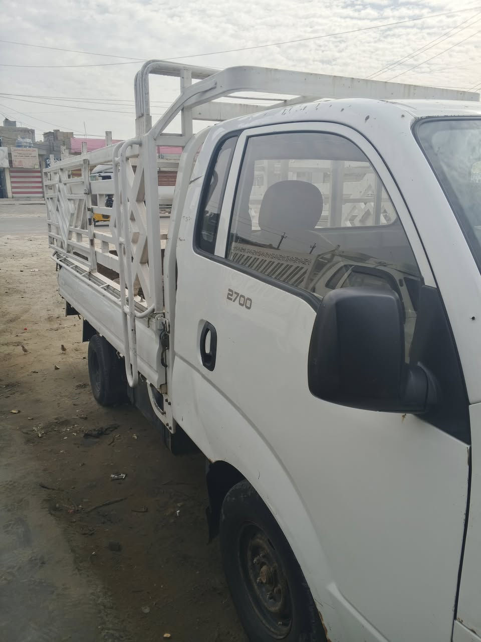 كيا 2700 موديل 16 واسط  مكفوله  من الضربه كير محرك اكسن تحويل ثاني يوم   صدر جديد ***********
 تخم تاير محجر  94بيها مجال
