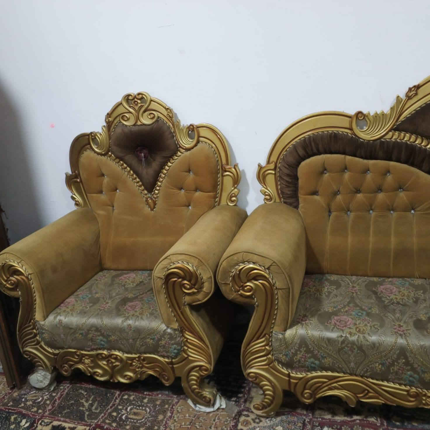 مكلفه بنشر والي عنده غراض بيت البيع ابيعهن اله بعموله دزوهن خاص 
البيع تخم ملكي حطاطه نضيف ومابيه أي ضرر السعر 250 شراي يتصل ع رقم مكانهم بعقوبه الحديد ***********
