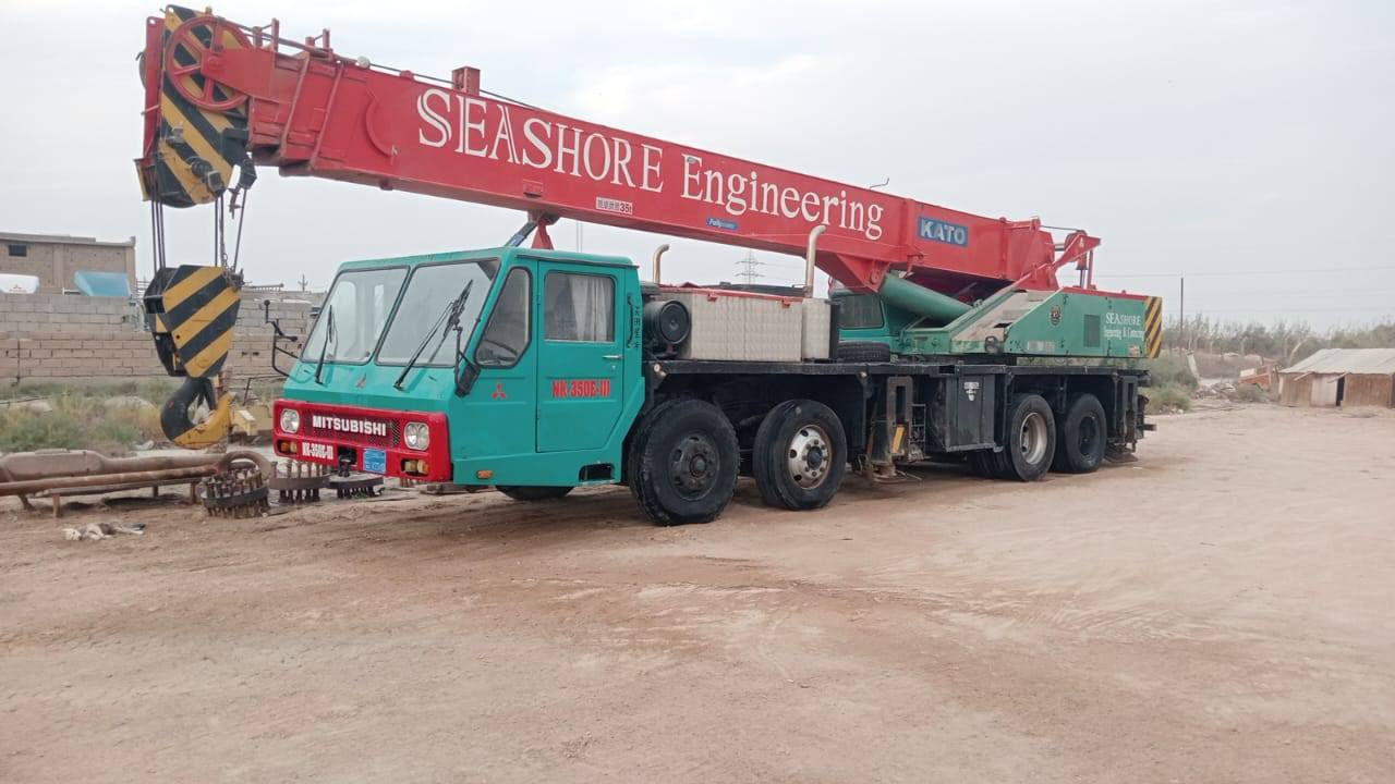 للبيع كرين كاتو 35 طن مكينة 8 سلندر دخول جديد الشارقة مسجل بأسمنا كرين جاهز   للأستفسار الأتصال على الرقم الآتي: *********** او ***********
