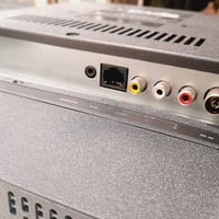 تلفزيون ذكي Smart TV مستعمل لمده سنه واحده......التلفاز بحاله جيده جدا...