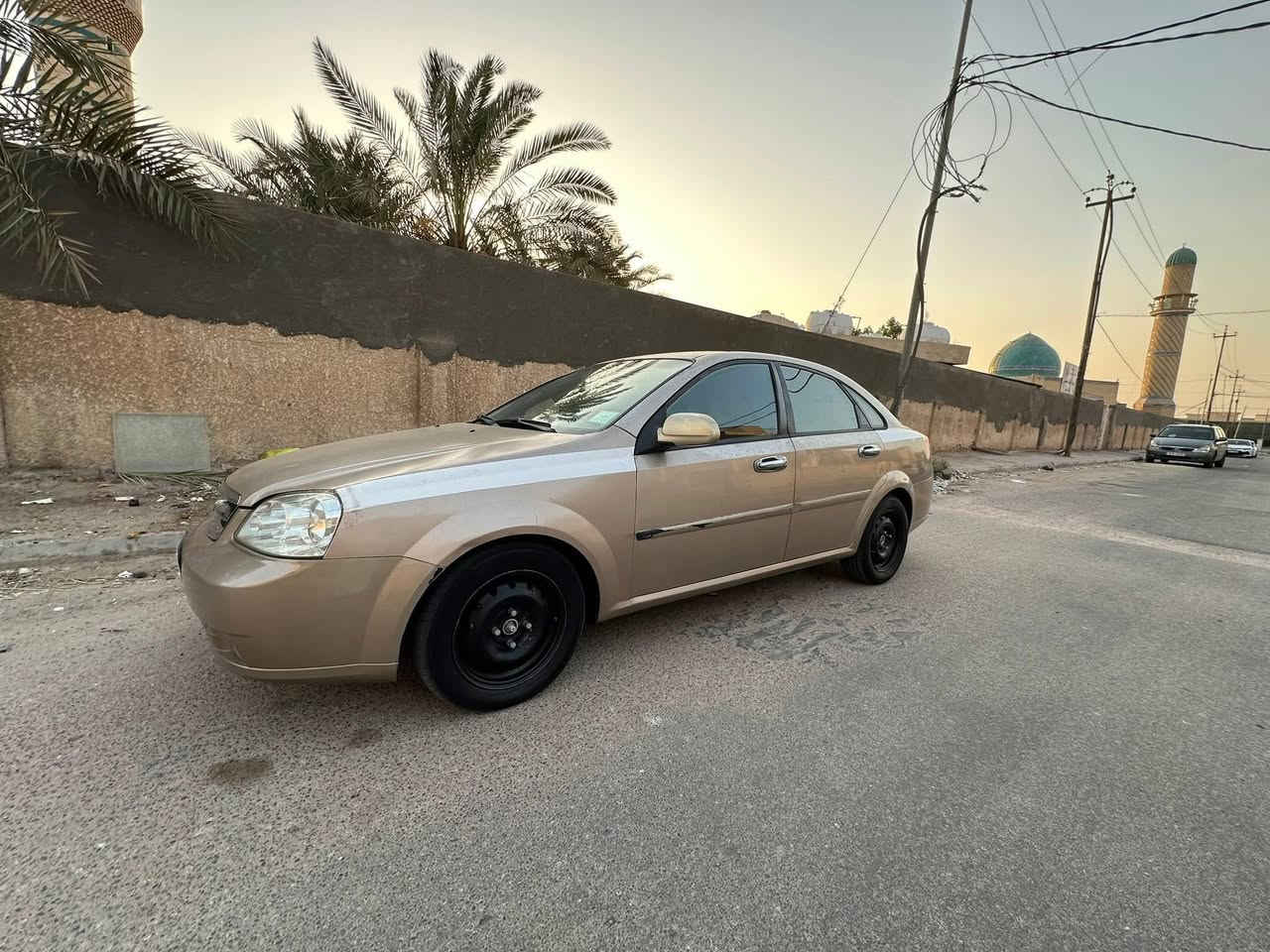 السلام عليكم اوبترا 2007 خليجي رقم بغداد مشروع وطني ضربه جاملغ الايسر تبديل وبنيد تبريد تدفئه شغال سياره مثل الي بصوره مكينه بيه ضعيف +حداده سعر 60 وبيه مجال
لمكان سماوه***********
