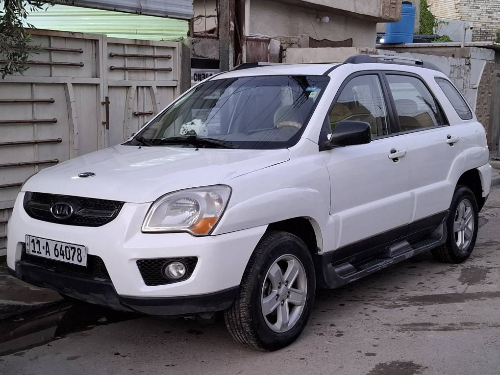 السلام عليكم للبيع او مراوس كيا سبورتج موديل ٢٠٠٩ خليجيه محرك ٦سلندر تدفئة وتبريد سلايد روف فور ويل صدر امامي وخلفي ممتاز تخم تاير نظيف كهربائيات كلهه تشتغل داخل نظيف جدا بيها حادث جاملغ امامي عكس السائق وضرر بدايه الشاصي تبديل جاملغ اصلي مكانها بغداد الدوره ابو دشير هاتف *********** سعرها ١١١٠ وبيها مجال ان شاء الله بغداد, العراق
