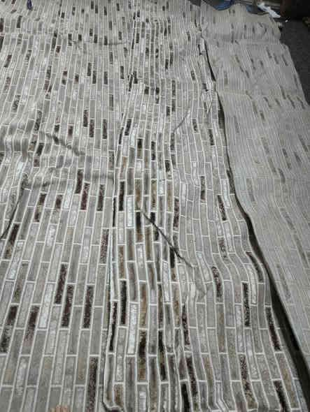 فرشات للبيع عدد 4 قياساتهن 4 × 5 ثلاث فرشات واحده 3,50×4 هذا رقمي ***********مكان كركوك
