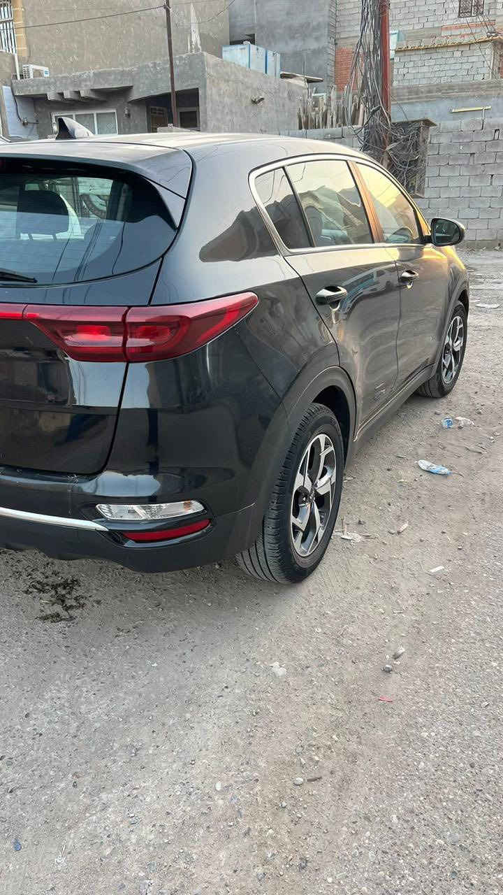 لبيع سبورتج موديل ٢٠ وارد امريكي بيهه قطعتين صبغ جاملغ وبنيد بدون دواخل رقم بغداد بسمي مكينه دوش ٢٠٠٠ لا صرف ولا بخار خير من الله سياره سعر ١٤٠ وبيهه مجال حك الجي ‭٠٧٧٢ ٢٢٨ ٣٦٢٢‬ مكاني ديالي بعقوبه
