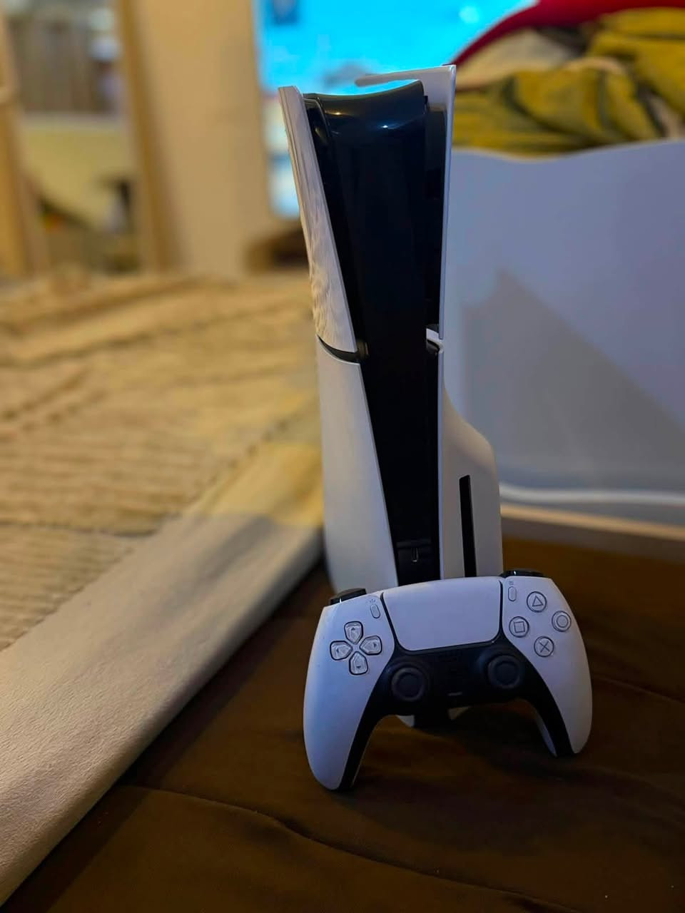 🎮 للبيع بلايستيشن 5 سليم (PS5 Slim)

✅ آخر إصدار
✅ استخدام قليل جدًا
✅ الكارتون الأصلي كامل مع جميع الملحقات
✅ يجي وياه الجويستك الأصلي
✅ نظيف وجاهز للاستخدام

💰 السعر: 750 ألف دينار (وبي مجال بسيط)
📍 المكان: بغداد 
***********
