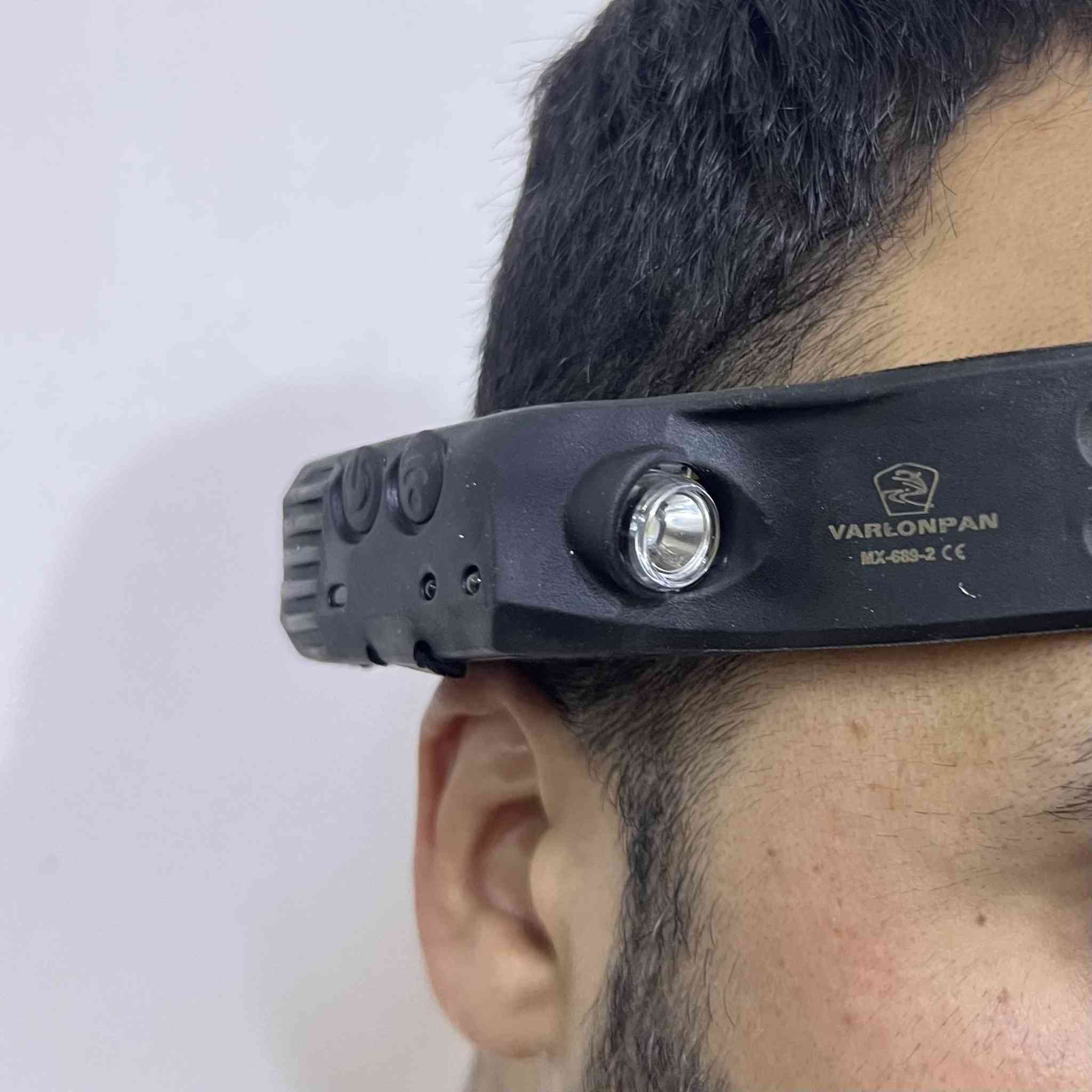 كشاف رأس متعدد الوظائف W689-2 بحساس حركة وشحن USB
كشاف رأس عملي مناسب للاستخدام اليومي والعمل الليلي، بتصميم مريح وإضاءة متعددة الأوضاع.

• مزود بحساس حركة (Wave Induction) للتحكم السريع بالإضاءة

• يحتوي على ضوء تحذيري وإضاءة قوية للفتيل

• أوضاع إضاءة متعددة (Gear Parsing)

• بطارية قابلة للشحن مع منفذ Type-C Charging Port

• تصميم خفيف ومناسب للارتداء على الرأس

• عمر استخدام طويل

• الموديل: W689-2
• النوع: Multi-Function Induction Headlamp
• الشحن: Type-C
• الوظائف:

Wave Induction
Warning Light
Highlighting the Wick
Long Lasting Life

محتويات العلبة:
• كشاف رأس
• رباط تثبيت للرأس السعر 8000


**إذا كنت صاحب هذا الإعلان وتريد حذفه لأي سبب، رجاءا أرسل رسالة إلى الدعم الفني**
