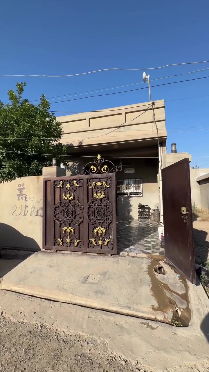 دار للبيع
المساحة 100 متر

الموقع كركوك حي الواسطي 

سايدين بانزين خانه الواسطي

الاستفسار والاتصال

***********
