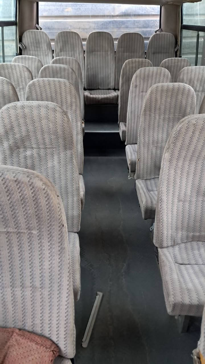 السلام عليكم كوستر جاك صيني ٢٠١٣ مزاد وزاره الداخليه ترقيم مجاني عل الدوله ٣٠راكب كاز  اخوان اني عارض بسعر مناسب لئن  اكو ملاحظات بالسياره مثلا" جامه أماميه مكسوره السوبر يدادله تصليح تبريد ماتشتغل كير ومحرك خير من الله عنواني بغداد سعر ٦٩ وبي مجال هاتف***********
