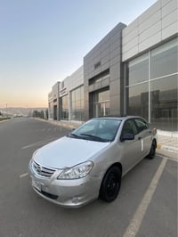 بي واي دي G3 • اوتوماتيك • ٢٠١٣