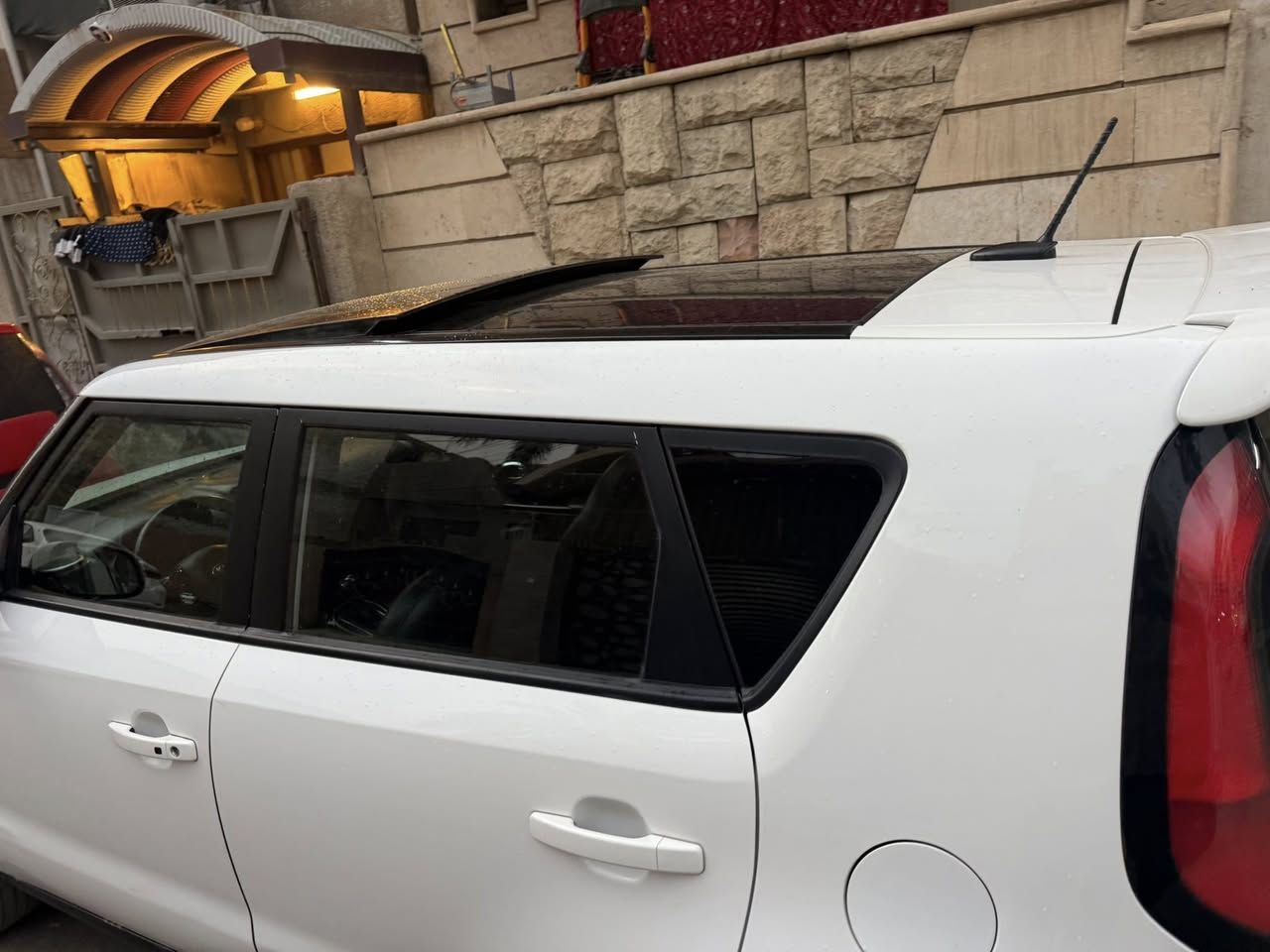 صول 2015فوووووول مواصفات
كيا صول ٢٠١٥ 
فول مواصفات 
صبغ جاملغين اماميات  
ماشيه ٩٠ 
بانورما 
بصمه
جلد 
كشن كهرباء 
شاشه كبيره
السعر ١١٠$
للاتصال ***********
