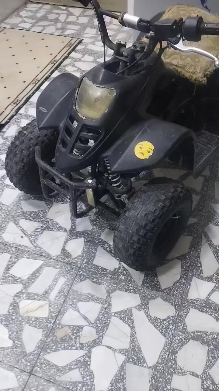 السلام عليكم دراجه للبيع السعر ٢٥٠ وبيه مجال مكاني بغداد مدينه الصدر وهذا رقمي ***********
