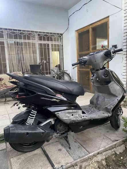 سلام عليكم فحل ياباني ٥٨ بيها قباقه كور وصدر وشمعه مكينه وستان وسلف وعنابير ثنين برمبو اصليات نقصها مازده وبكلايت 650 وبيها مجال ***********
