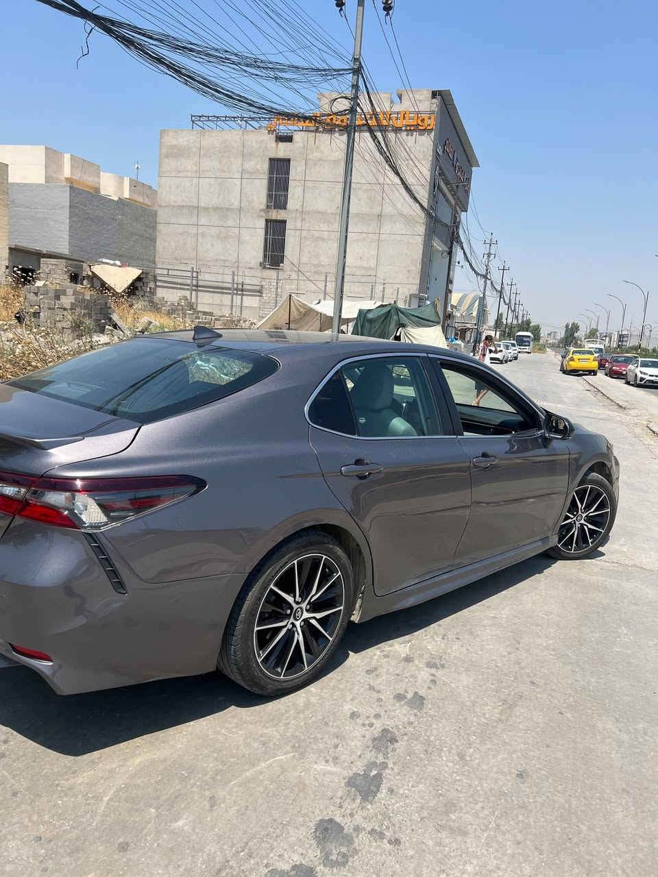 كامري 2022 se هايبرد 💯 ❤️‍🔥 
كير شرط 💯 
محرك شرط 💯 
بطاريه شرط 💯 
كشنات جلد حضن
كشن كهرب
3 وضعيات قياده
اوتو هولد
سايد بريك بصمه
شاشه كبيره
كاربلي
ويل 18 كروم
تاير جديد
طخم سياره جديد
سبايدر خلفي شركه
دوسات شركه
تبريد بيانو منفصل + شرط ثلج
شفتات استيرن
لايت زينون
زعانف دعاميه خلفي 
شرط اسبير الشركه مانازل
جك الشركه مامفتوح
باقي المواصفات معروفه

سياره بيها ٤ قطع صبغ كلش حلوه وناصبه

السعر #150$ وبيها مجال شرط بسعر تكسي دبي 

مكان الموصل
*********** واتساب
*********** واتساب
