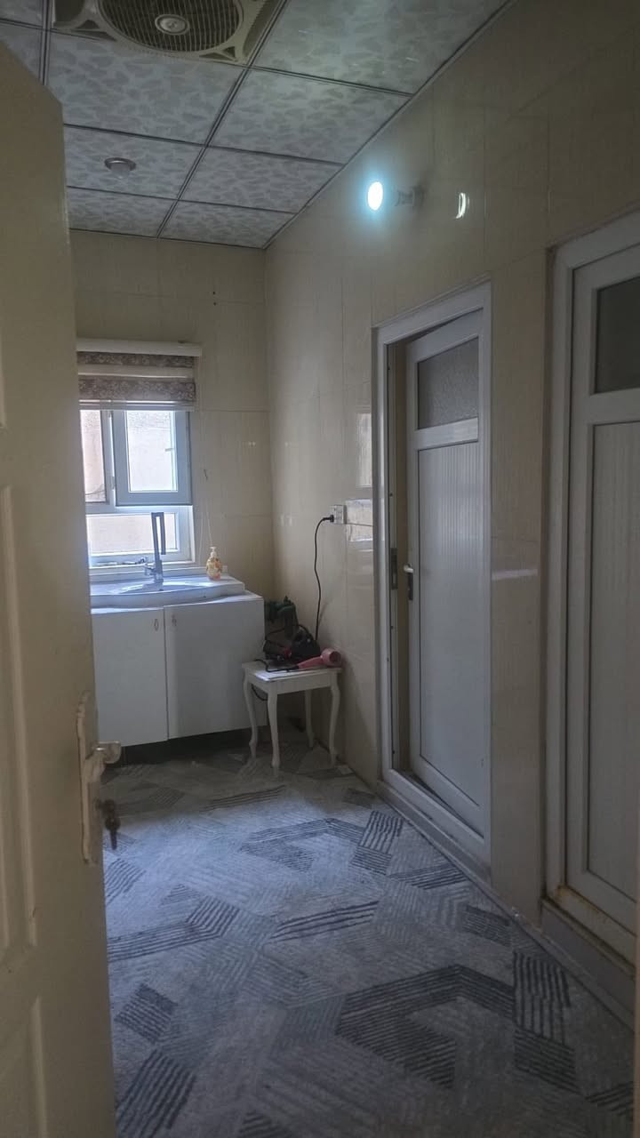 سلام عليكم بيت قاطين  للبيع مساحه 200م في بانميل بيت فول كله مغربي السعر 55 قابل للتفاوض للستفسار ***********
