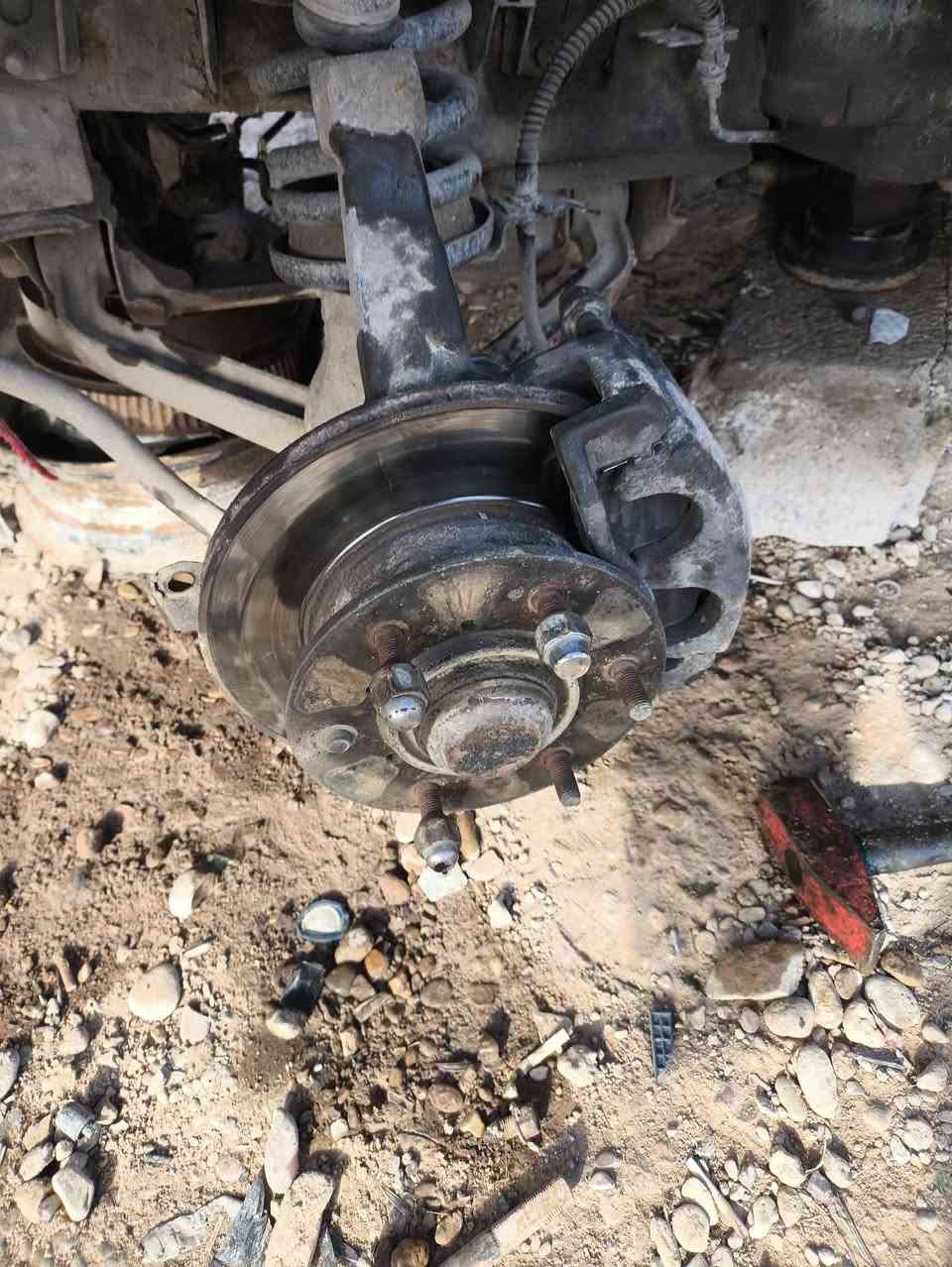 تفصيخ بريجو متوفر گير //اكسل //باتري //وياله /اصطاب اكسل كامل يمنه ويسره //جامه خلفيه المكان ديالى ***********
