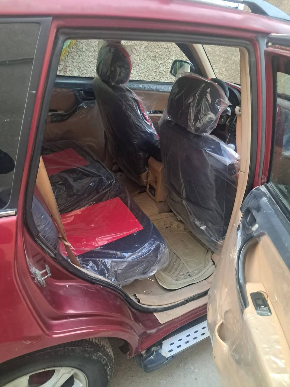 تيكو ١٣.رقم قادسيه..السياره جاهزه مابيه اي نقص بدون حادث.مكان السياره بغداد..الاتصال.***********
