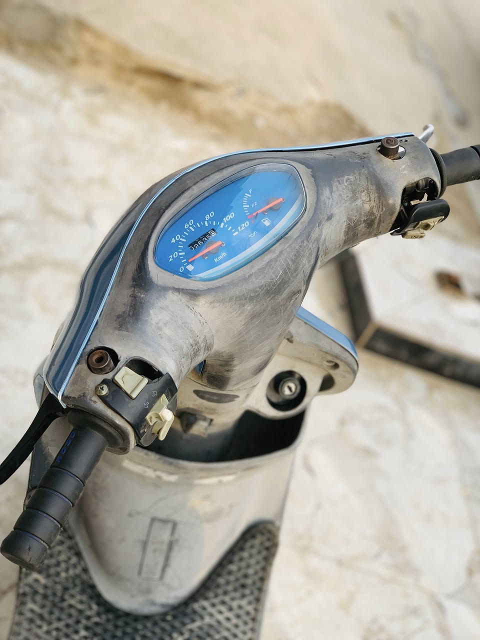 ماكس لبيع 
السلام عليكم 
ماكس منغولي لبيع كفاله عامه برغي مامفتوح بيه دراجه نكره سلف جاهزه ختم واحد ماعوزه أي شي لبيع صالنصه أف أم الشراي بتصل *********** شارع الإخلاص شراي يتصل
