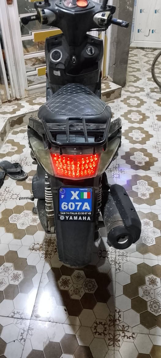 السلام عليكم دراجه سكنس فحل للبيع نوزل السعر 650وبيها مجال قليل العنوان حي المعلمين الرقم ***********
