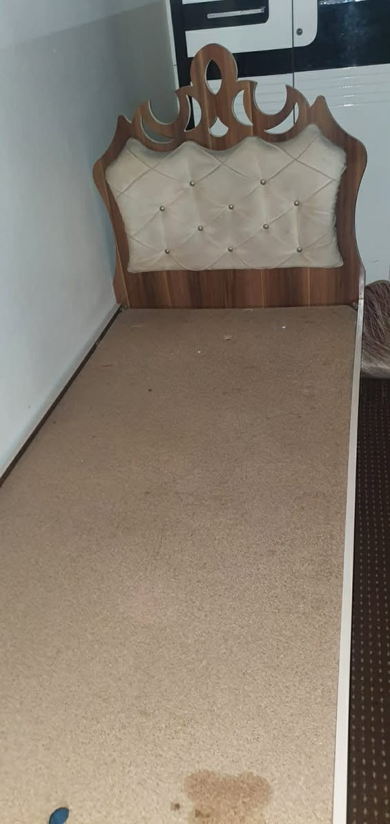 سيسم للبيع اخو جديد خشب قوي قياس ٩٠/١٩٠ سعر ٨٥ بي مجال .


**إذا كنت صاحب هذا الإعلان وتريد حذفه لأي سبب، رجاءا أرسل رسالة إلى الدعم الفني**