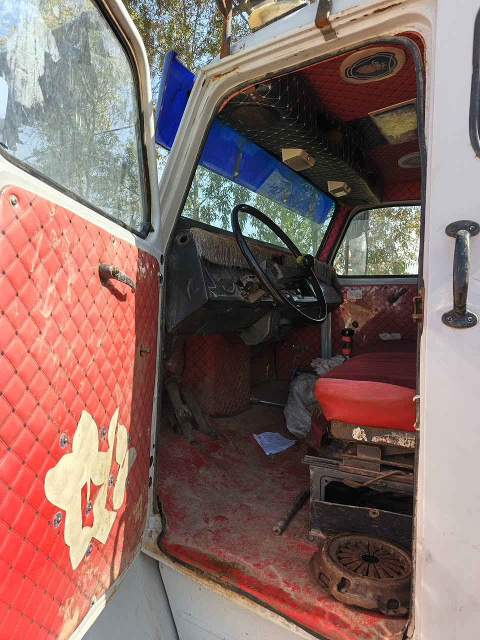 سكانيا للبيع 111 موديل 1977
رقم نينوى دولي شرط تحويل جاهزه ماناقصها شي 
بلاديه + تانكي مقلون استفسار اتصل 
‏‪***********‬‏
‏‪***********‬‏
